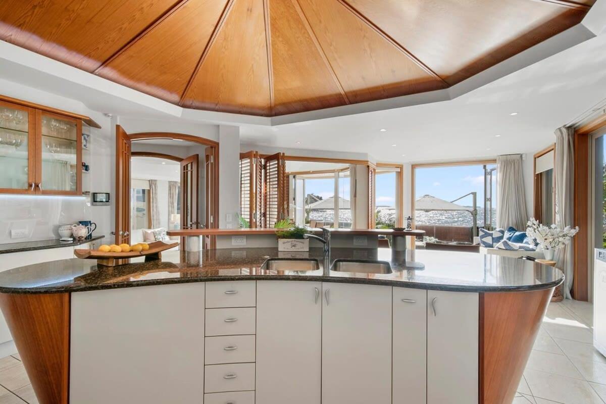 Takapuna Beachfront W Stunning Views Auckland Exteriör bild